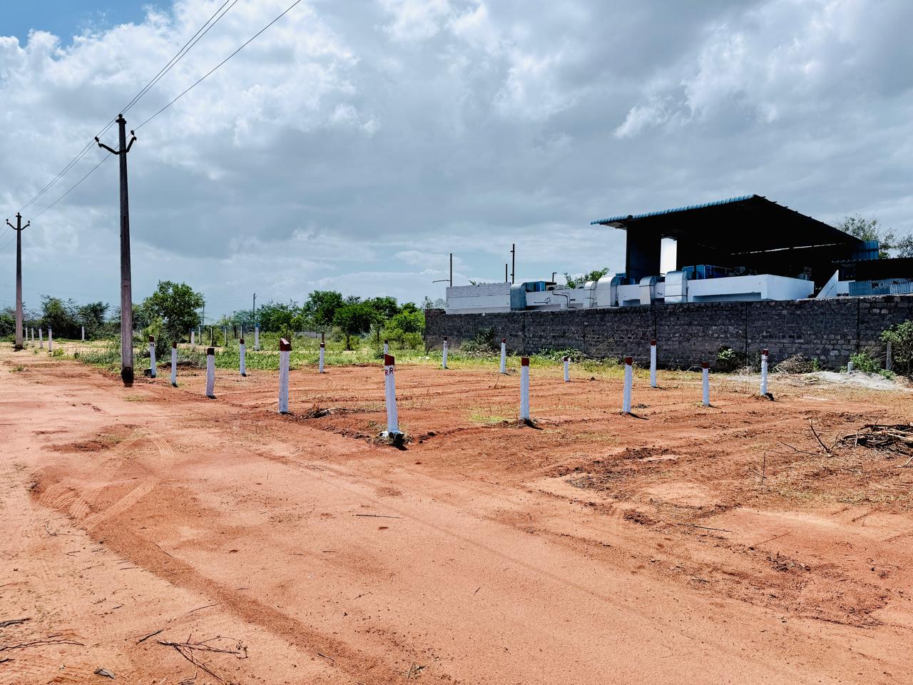 FULL LRS APPROVED - 200 SQ.YD SOUTH EAST CORNER PLOT FOR SALE IN BONGLURU ADIBATLA