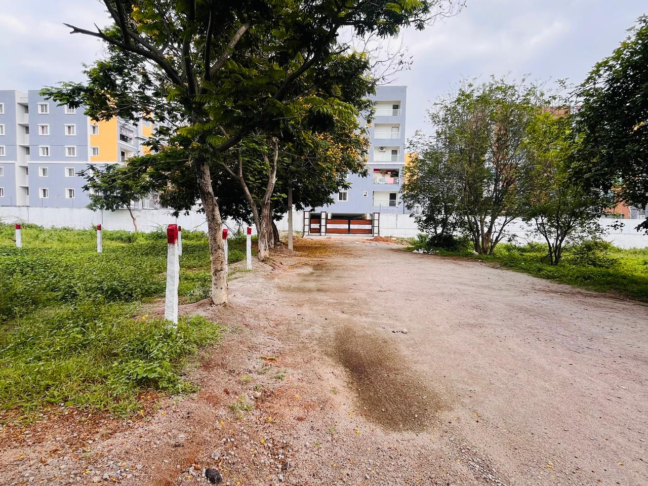 200 /400 SQ.YD - EAST FACING - FULL LRS PAID -LRS 2020 SCHEME JB BUILDERS LAYOUT- BONGLOOR